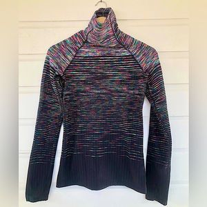 Nike Pro Hyperwarm Multicolored Long Sleeve Turtleneck Shirt Size Small